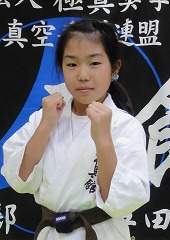 大岩桃子